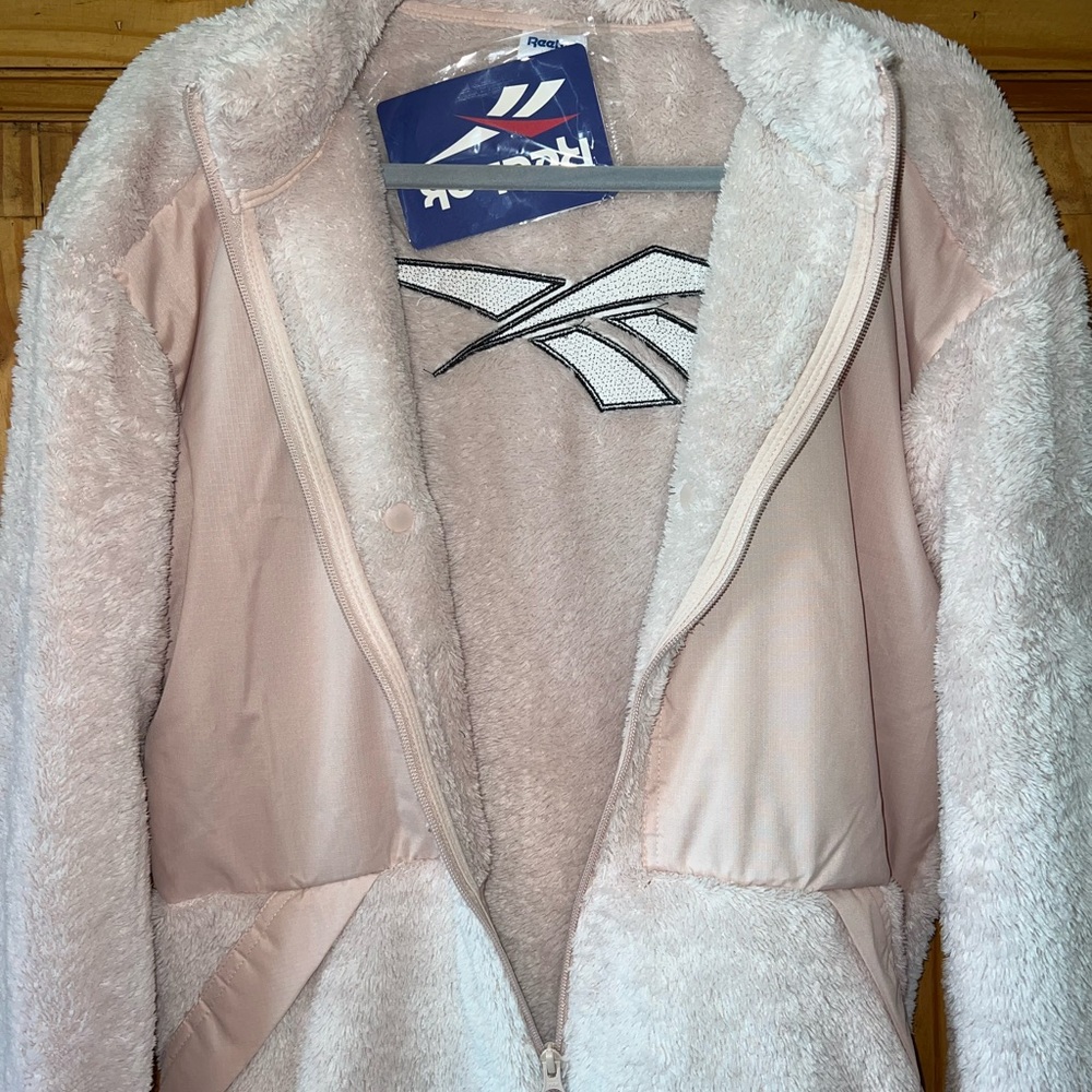 Reebok fleece jacket. SZ. M. NWT - Picture 9 of 9